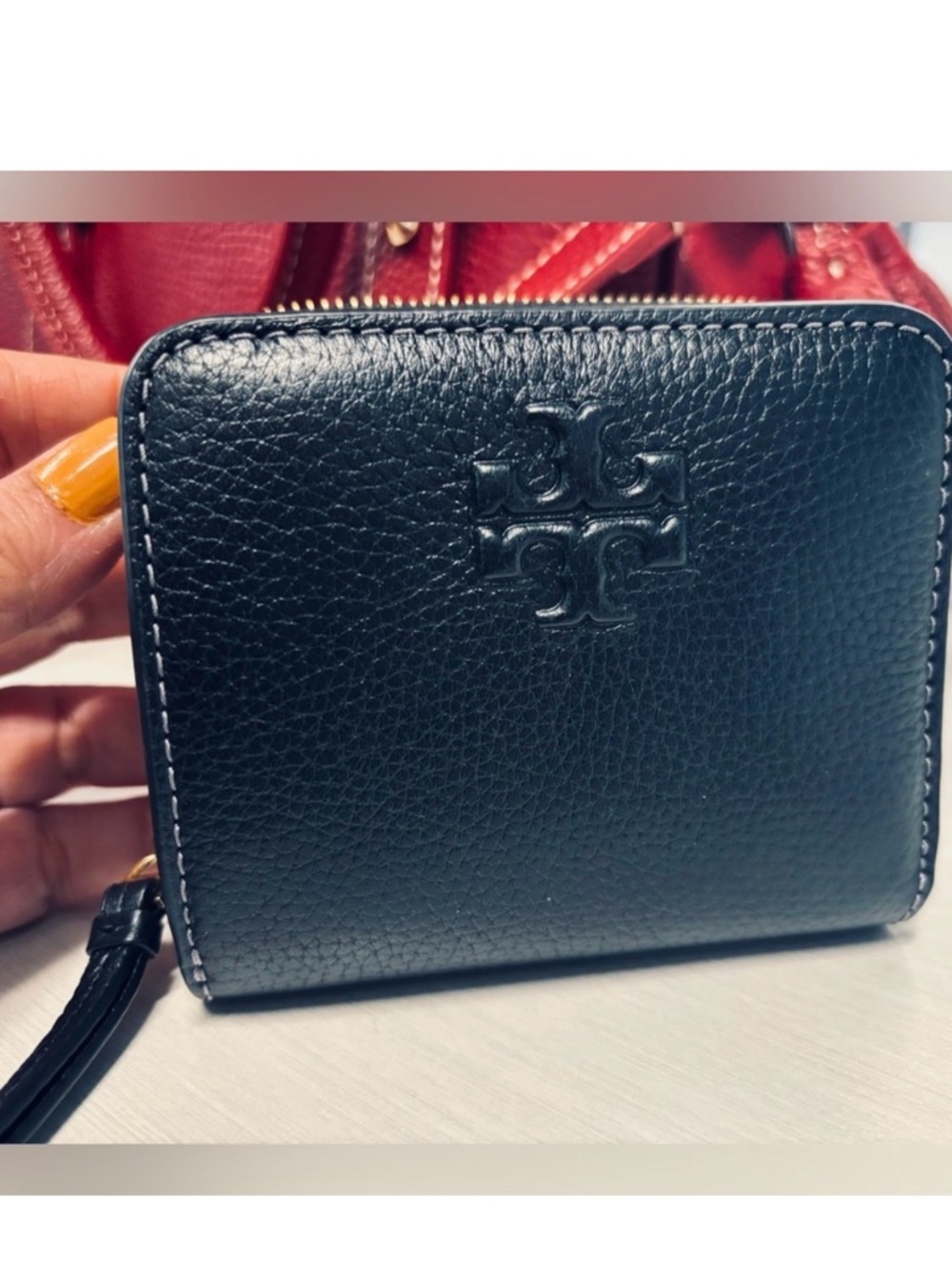 Tory Burch Black Leather Zip Wallet